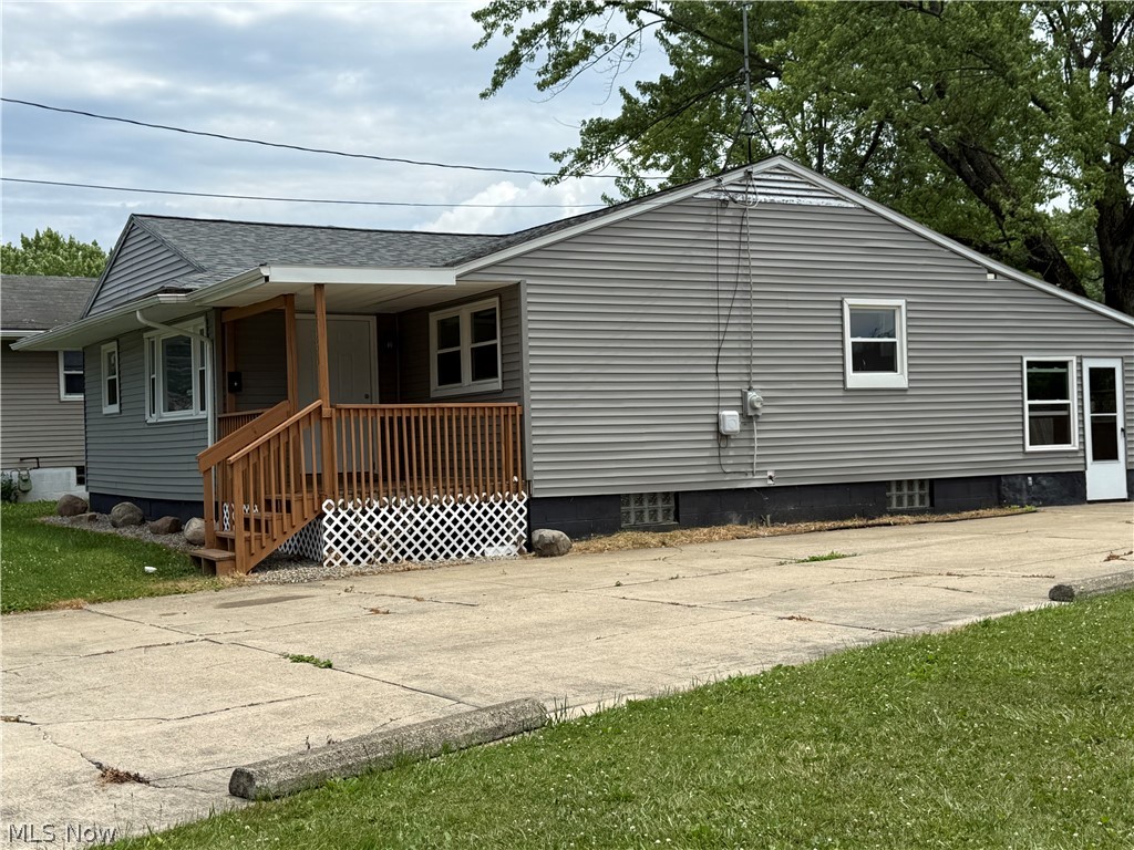 3160 Linda Drive NW Warren OH 44485