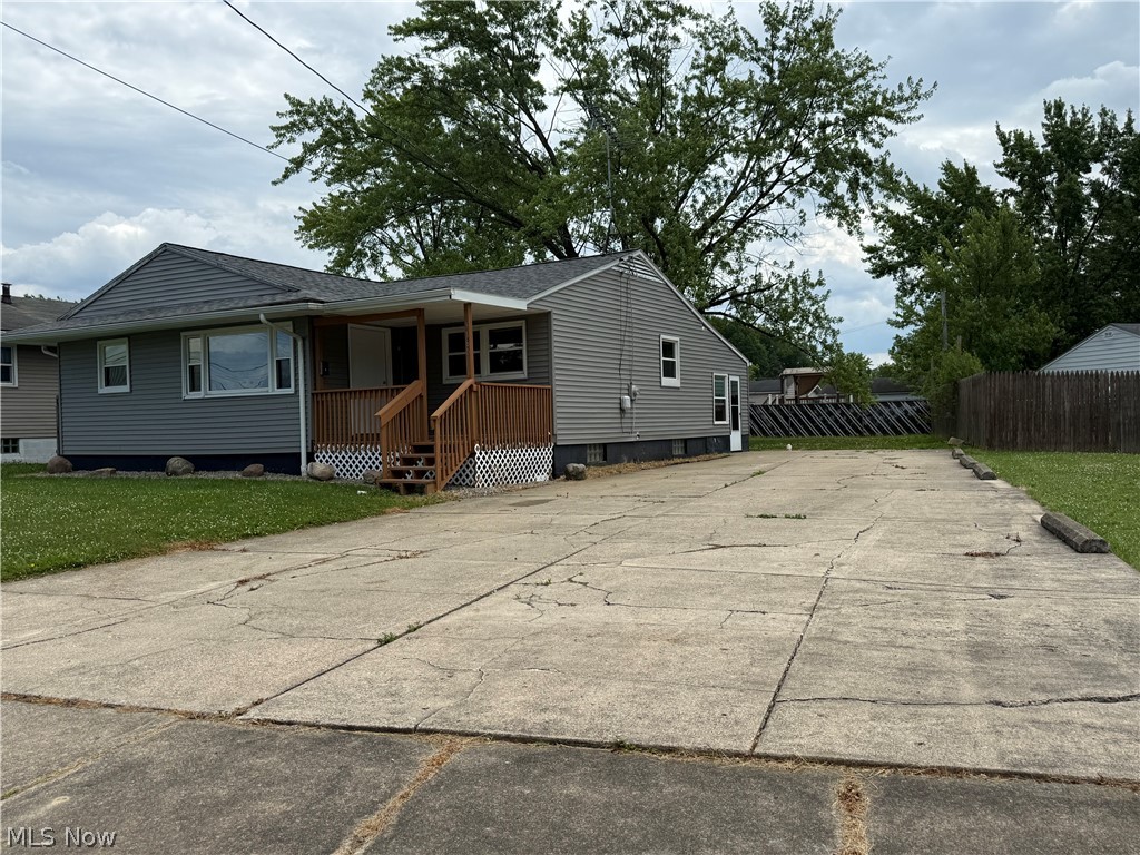 3160 Linda Drive NW Warren OH 44485