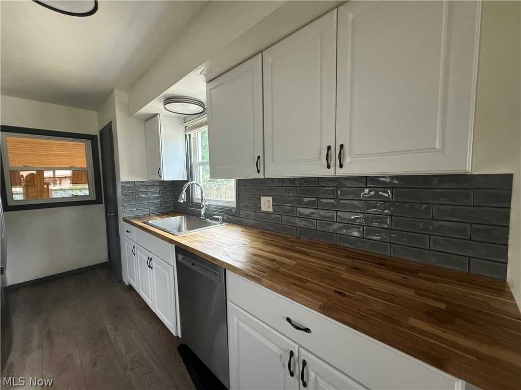 3160 Linda Drive NW Warren OH 44485