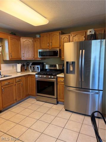 386 Shaw Avenue NE Massillon OH 44646