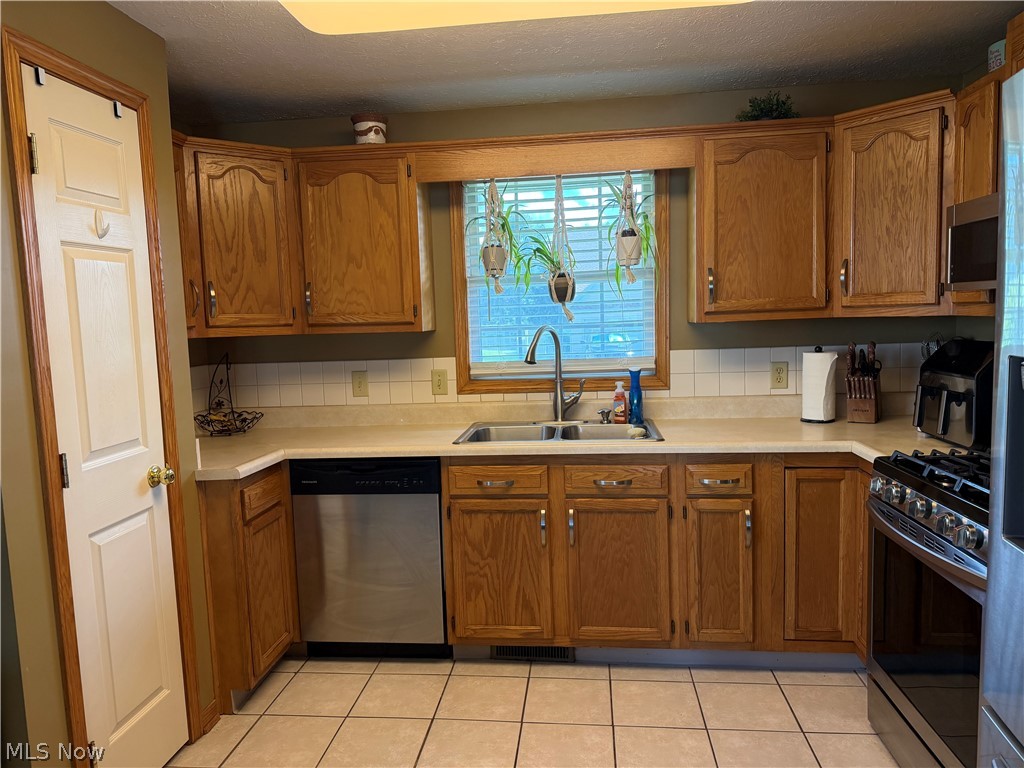 386 Shaw Avenue NE Massillon OH 44646