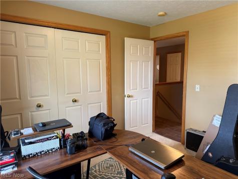 386 Shaw Avenue NE Massillon OH 44646