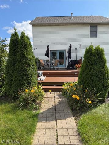 386 Shaw Avenue NE Massillon OH 44646
