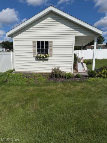 386 Shaw Avenue NE Massillon OH 44646