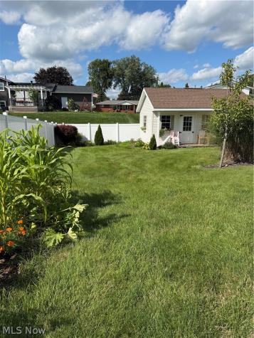 386 Shaw Avenue NE Massillon OH 44646