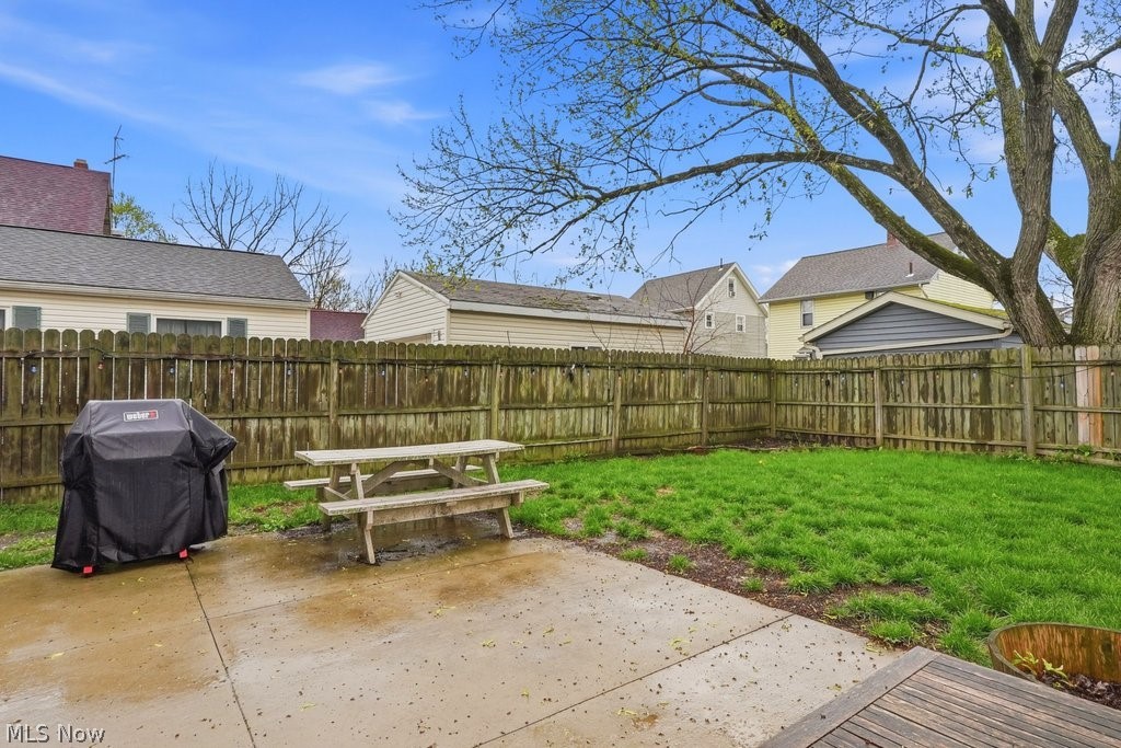 1642 10th Street Cuyahoga Falls OH 44221