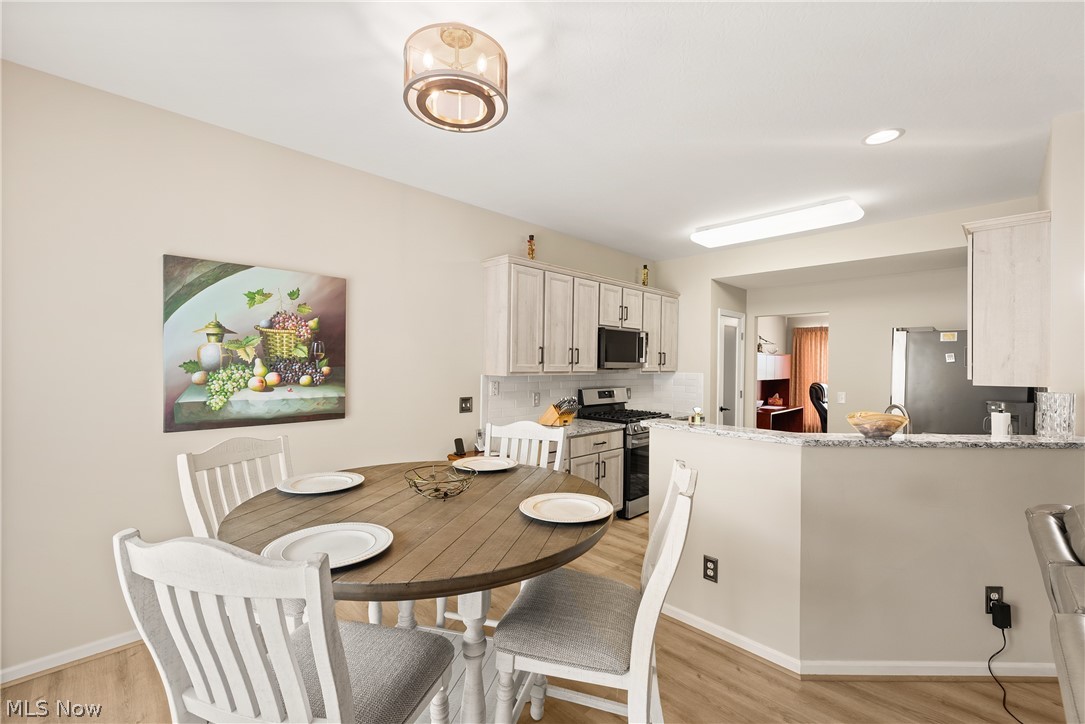 275 Lexington Circle Broadview Heights OH 44147