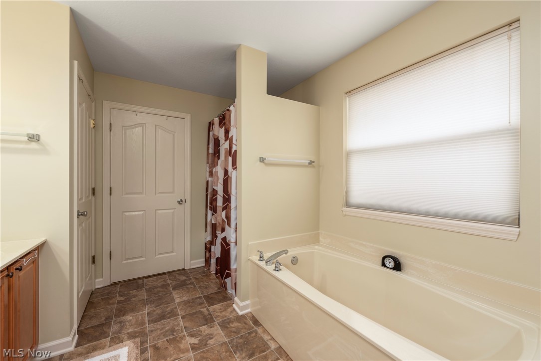 275 Lexington Circle Broadview Heights OH 44147