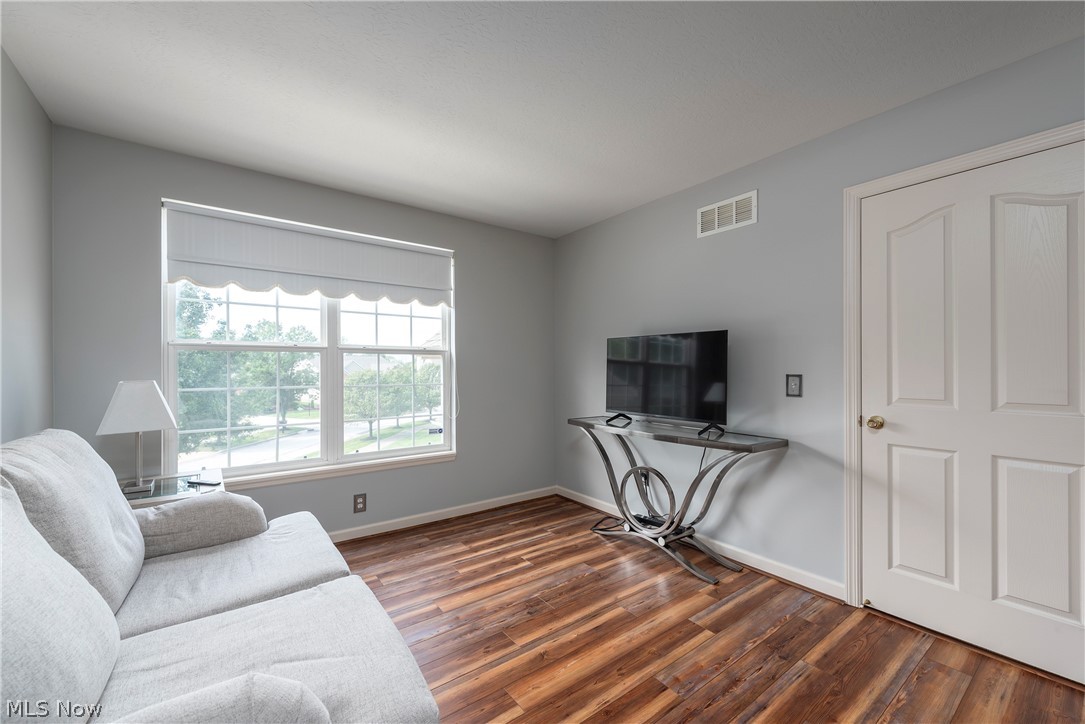 275 Lexington Circle Broadview Heights OH 44147
