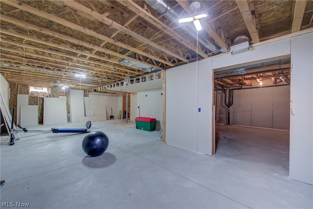 275 Lexington Circle Broadview Heights OH 44147