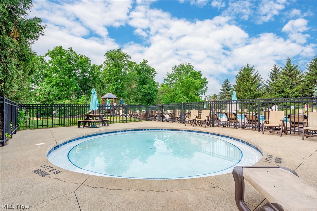275 Lexington Circle Broadview Heights OH 44147