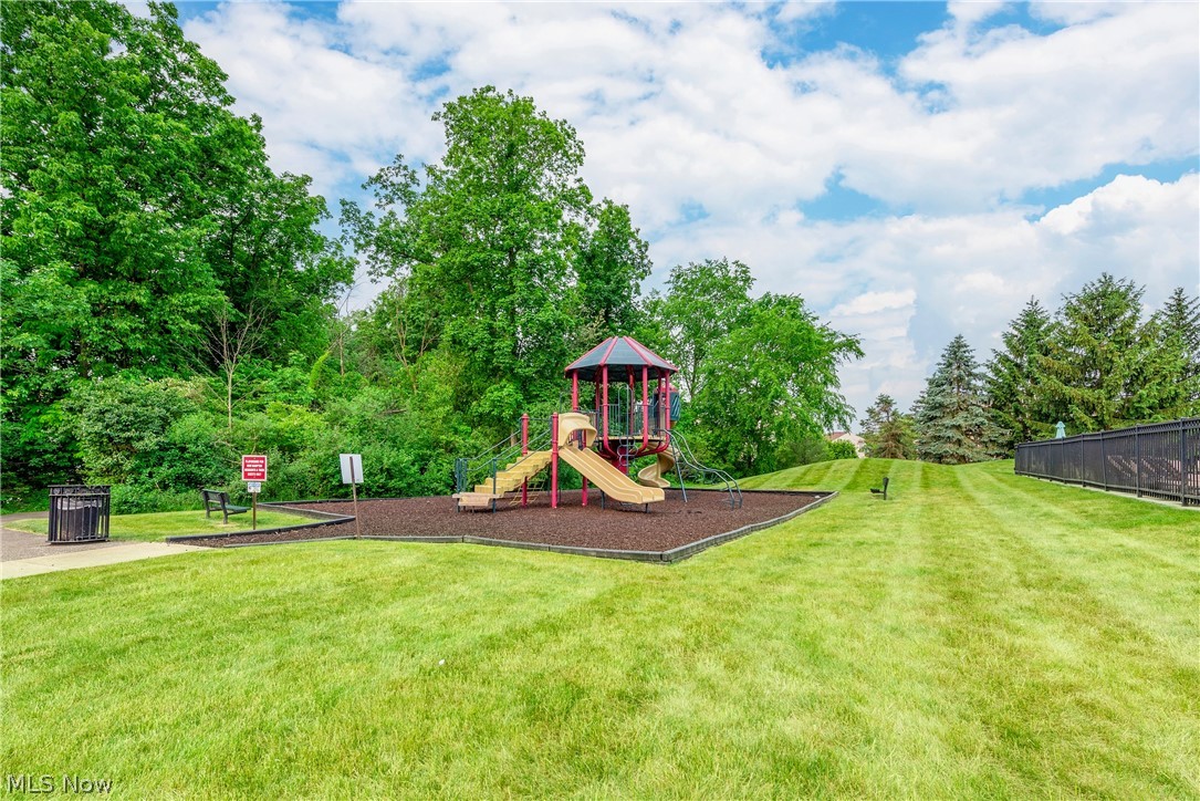 275 Lexington Circle Broadview Heights OH 44147