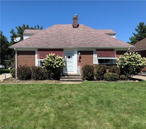 21870 Seabury Avenue Fairview Park OH 44126