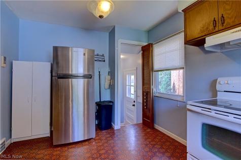 21870 Seabury Avenue Fairview Park OH 44126