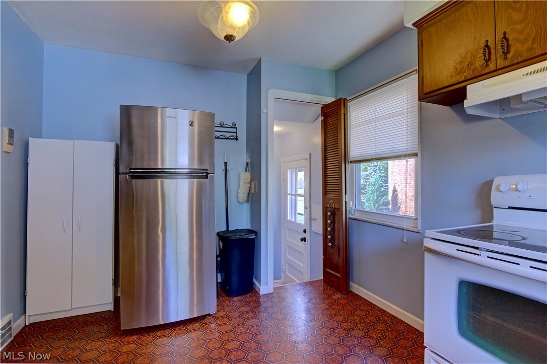 21870 Seabury Avenue Fairview Park OH 44126