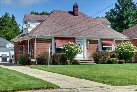 21870 Seabury Avenue Fairview Park OH 44126