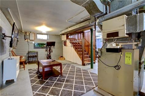 21870 Seabury Avenue Fairview Park OH 44126
