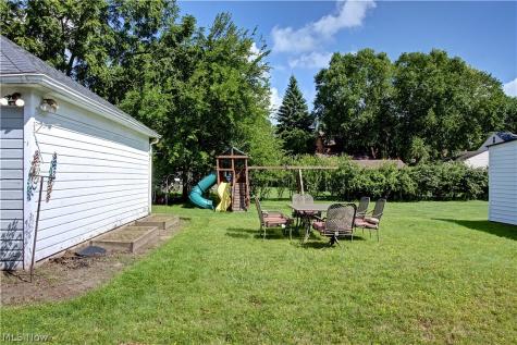 21870 Seabury Avenue Fairview Park OH 44126