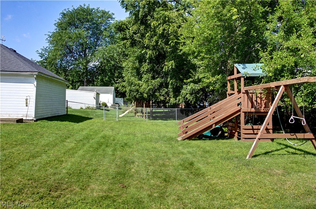 21870 Seabury Avenue Fairview Park OH 44126