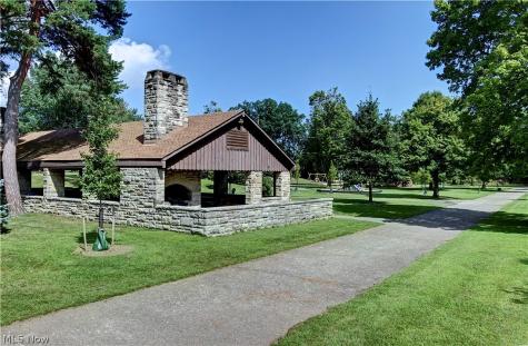 21870 Seabury Avenue Fairview Park OH 44126