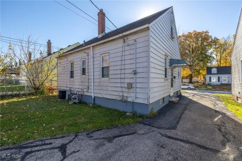 14203 Tabor Avenue Cleveland OH 44137