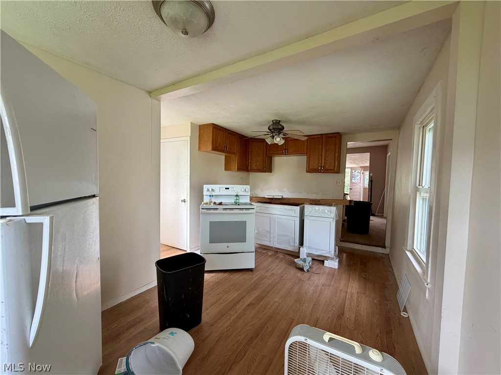37454 Euclid Avenue Willoughby OH 44094