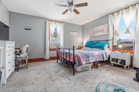 915 Auburn Place NW Canton OH 44703