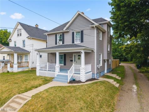 915 Auburn Place NW Canton OH 44703