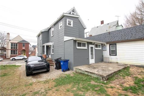 1913 E 123rd Street Cleveland OH 44106