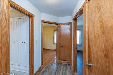 6136 N Canterbury Road Parma OH 44129