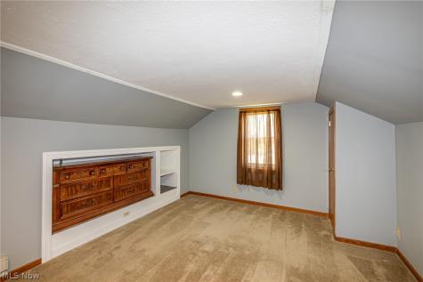 6136 N Canterbury Road Parma OH 44129