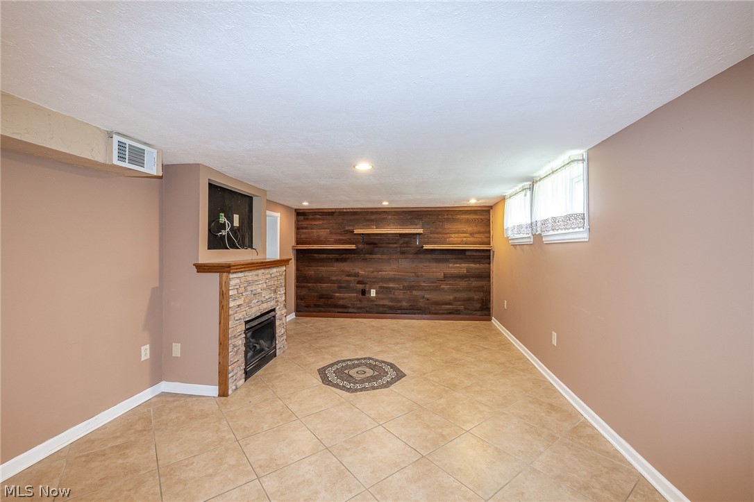 6136 N Canterbury Road Parma OH 44129