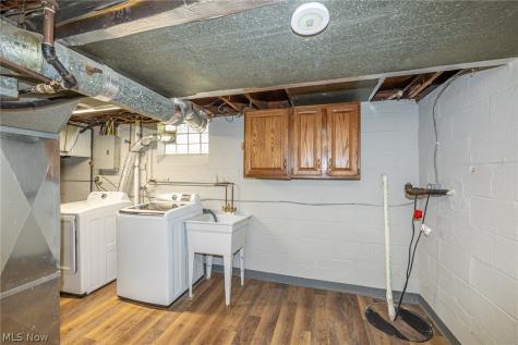 6136 N Canterbury Road Parma OH 44129