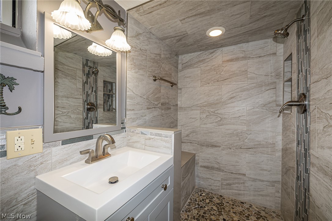 6136 N Canterbury Road Parma OH 44129