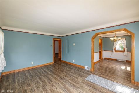6136 N Canterbury Road Parma OH 44129