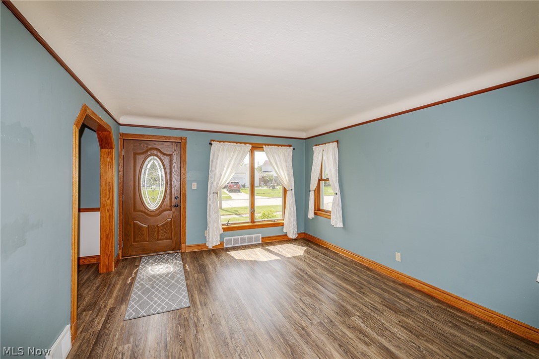 6136 N Canterbury Road Parma OH 44129