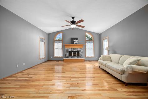 738 County Road 620 Ashland OH 44805