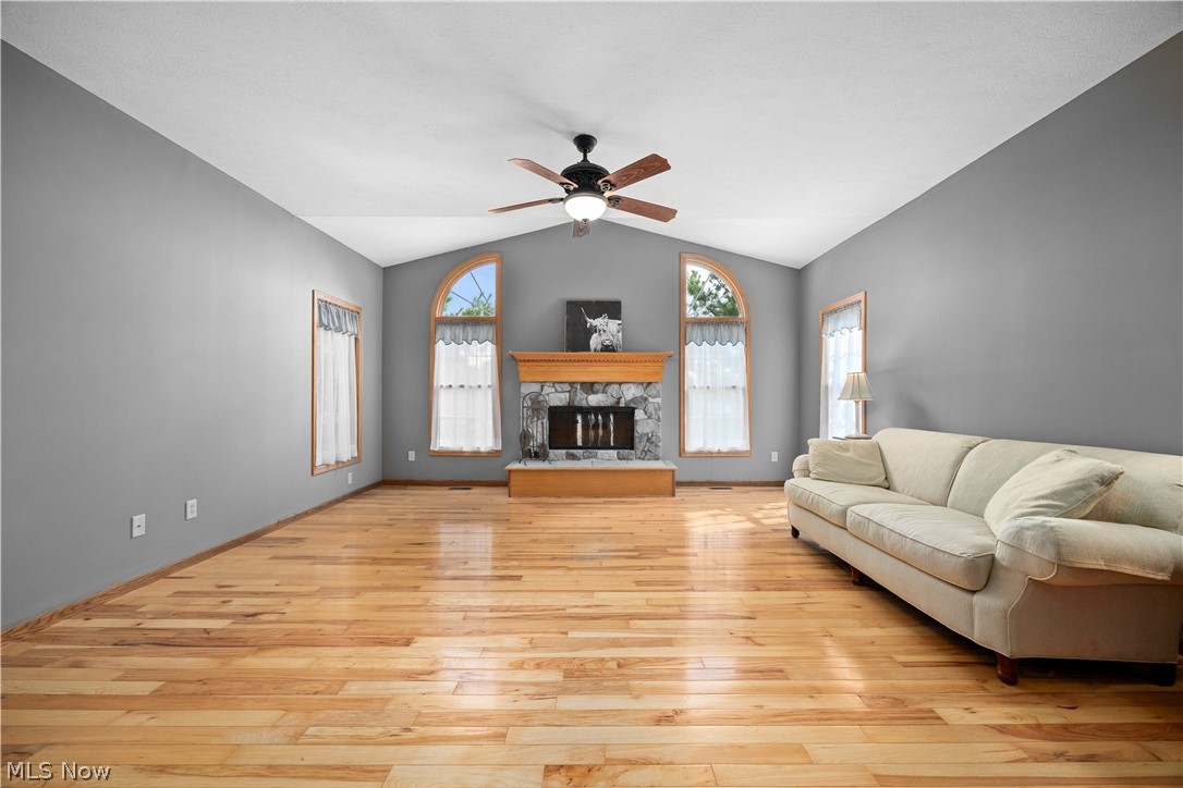738 County Road 620 Ashland OH 44805