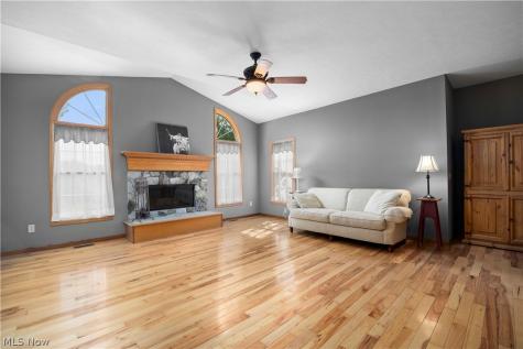 738 County Road 620 Ashland OH 44805