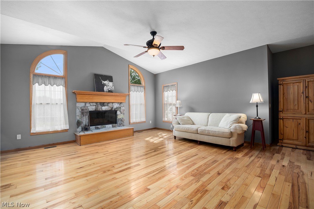 738 County Road 620 Ashland OH 44805