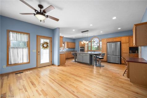 738 County Road 620 Ashland OH 44805