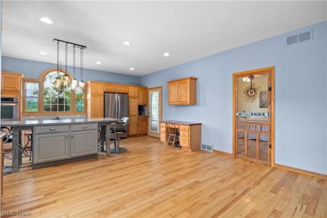 738 County Road 620 Ashland OH 44805