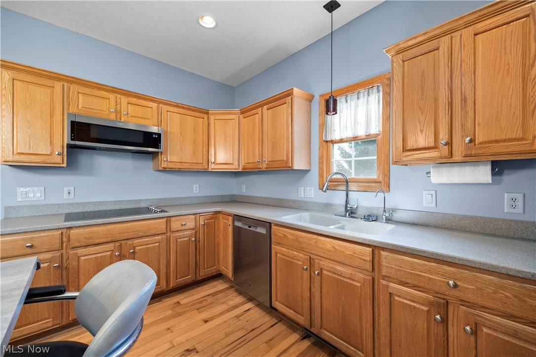 738 County Road 620 Ashland OH 44805