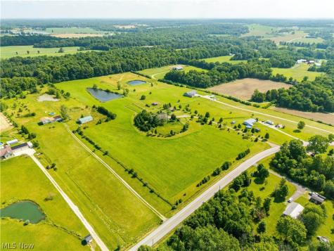 738 County Road 620 Ashland OH 44805