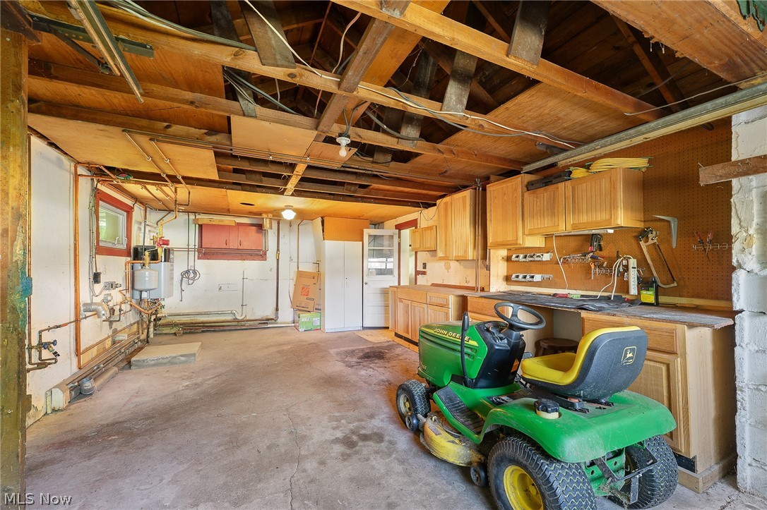 6614 Warren Sharon Road Brookfield OH 44403