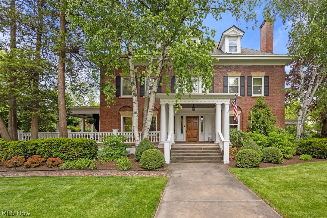 2733 E Overlook Road Cleveland Heights OH 44106