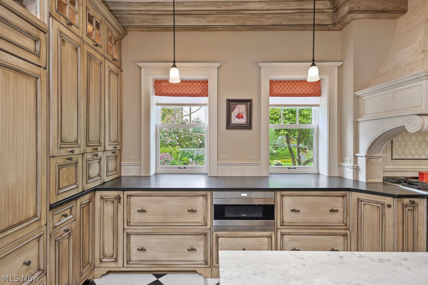 2733 E Overlook Road Cleveland Heights OH 44106