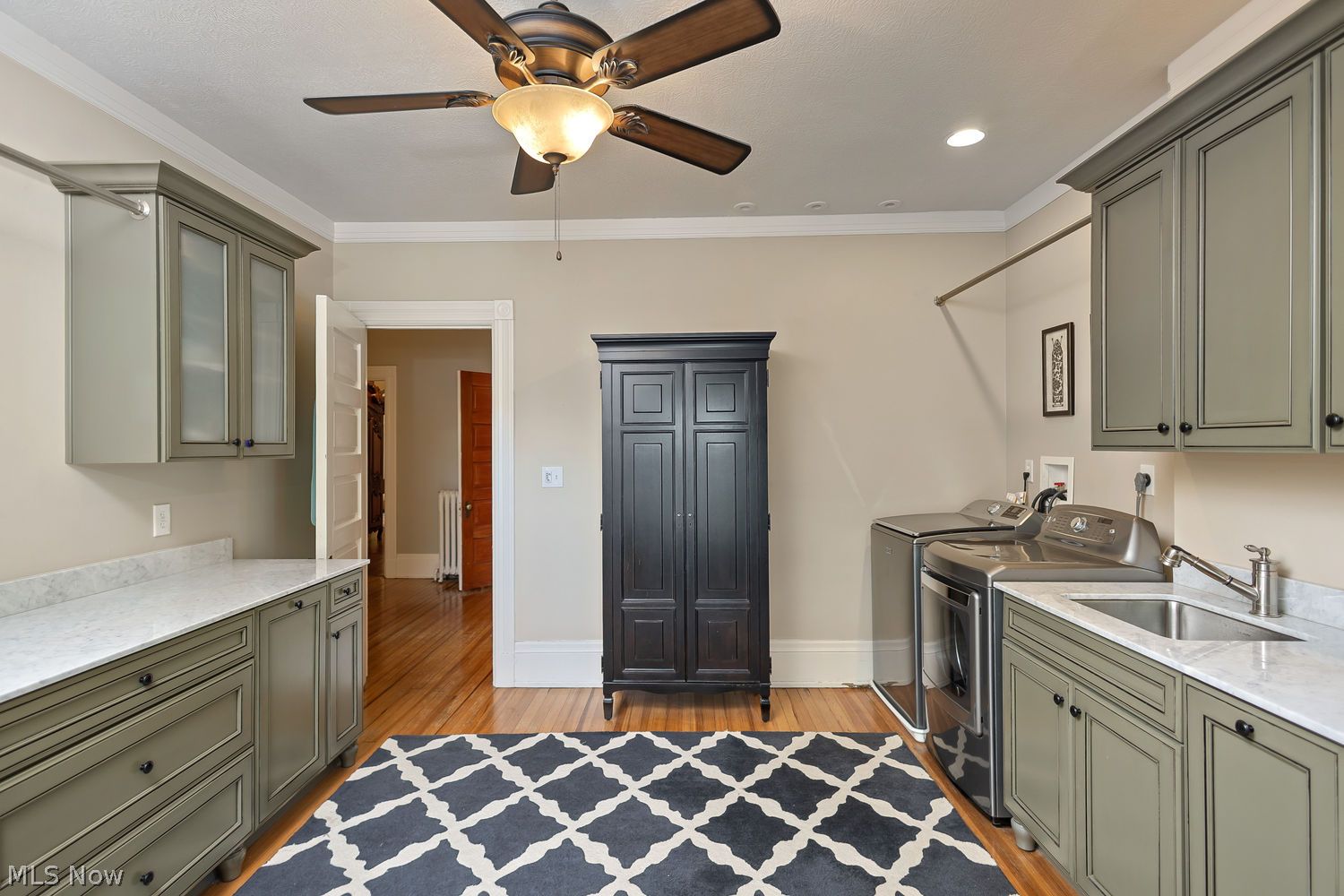 2733 E Overlook Road Cleveland Heights OH 44106