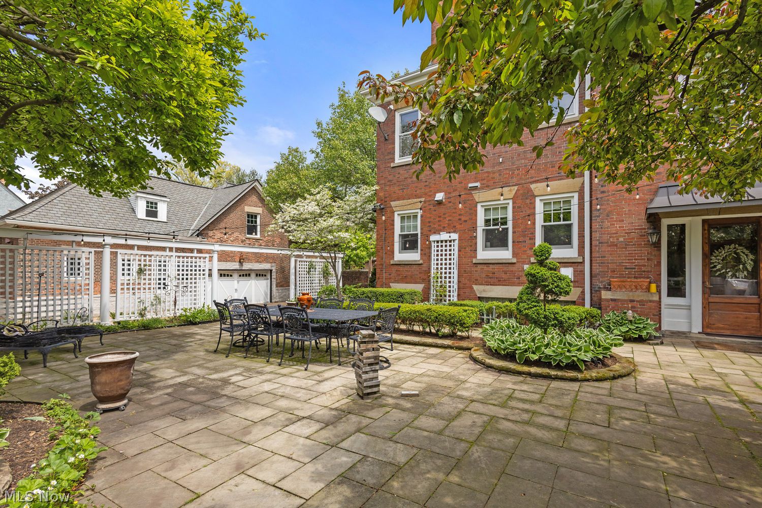 2733 E Overlook Road Cleveland Heights OH 44106