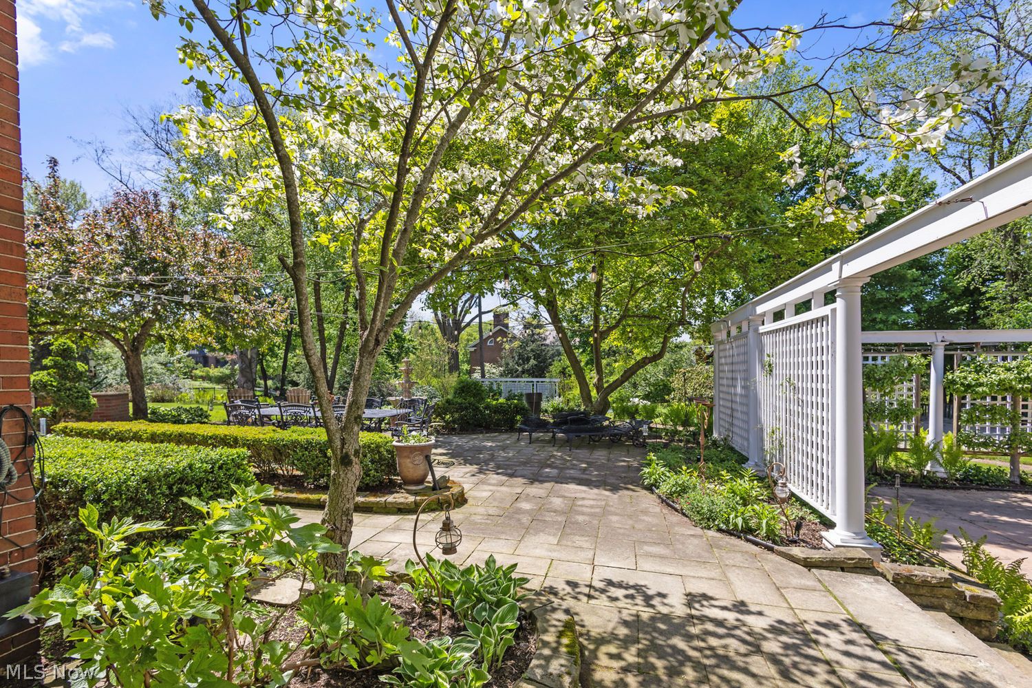 2733 E Overlook Road Cleveland Heights OH 44106